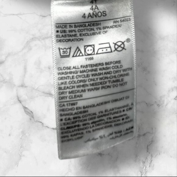 Old Navy Toddler Girls 4T Adjustable Denim Daisy-Embroidered Frayed Hem Shorts - Picture 8 of 11